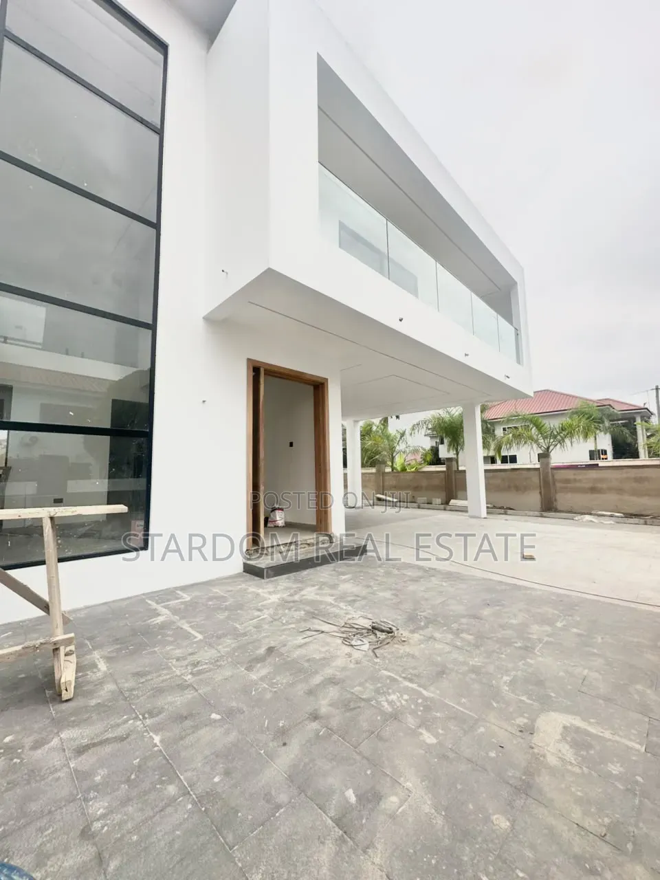 4bdrm Duplex in Spintex Road, Manet Junction for sale