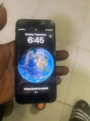 Apple iPhone 8 64 GB Black