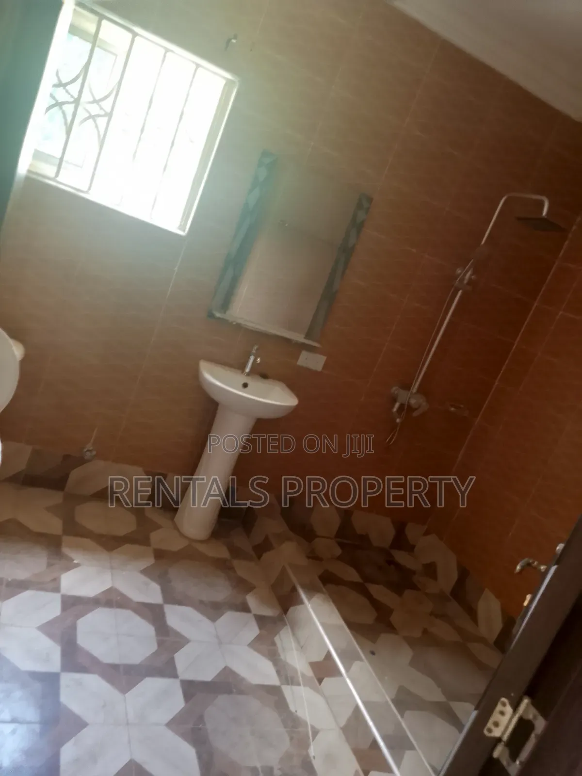 3bdrm Block of Flats in Oyarifa Teimah, Pentecost for rent
