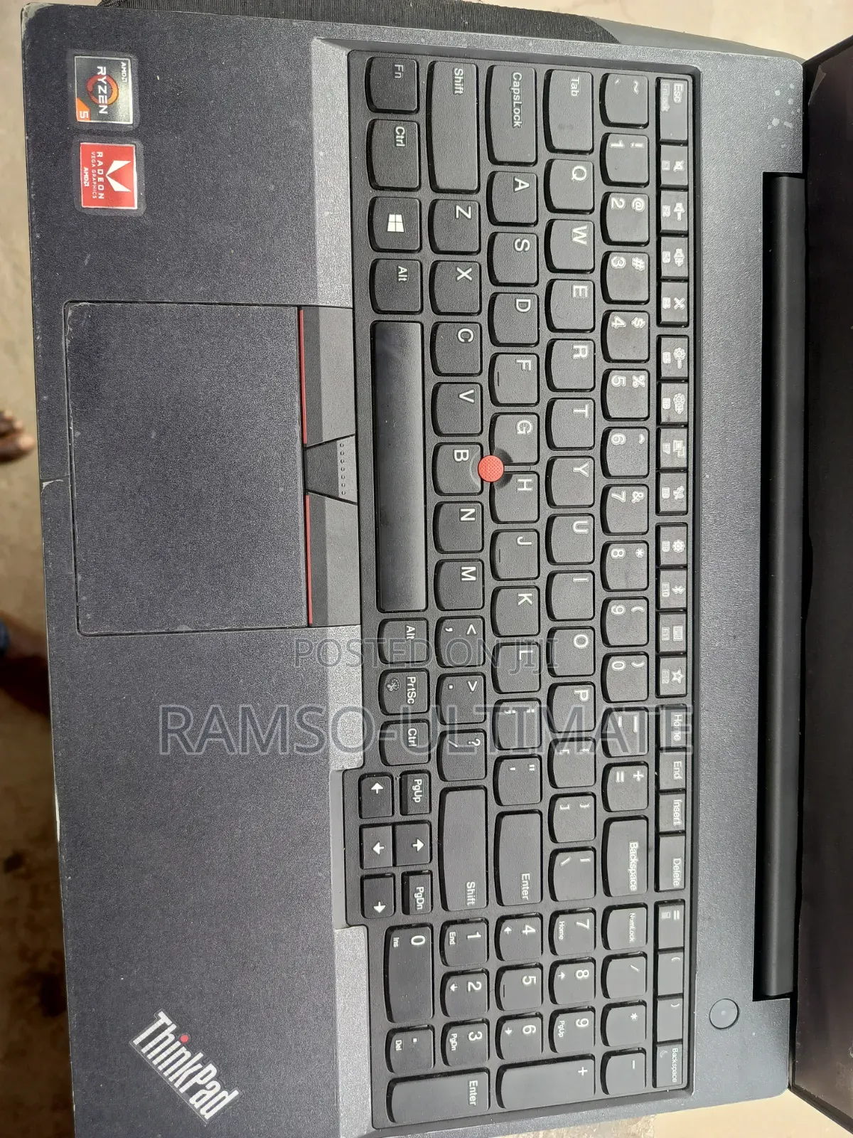 Laptop Lenovo 16GB AMD Ryzen 5 SSHD+SSD 256GB
