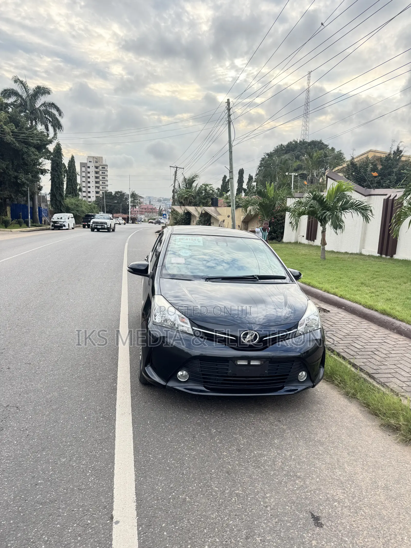 Toyota Vitz 1.3 FWD 5dr 2016 Black