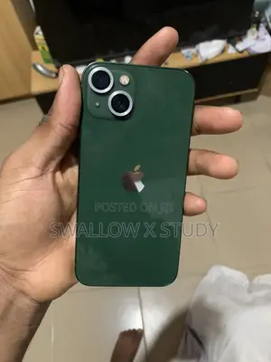 Apple iPhone 13 128 GB Green