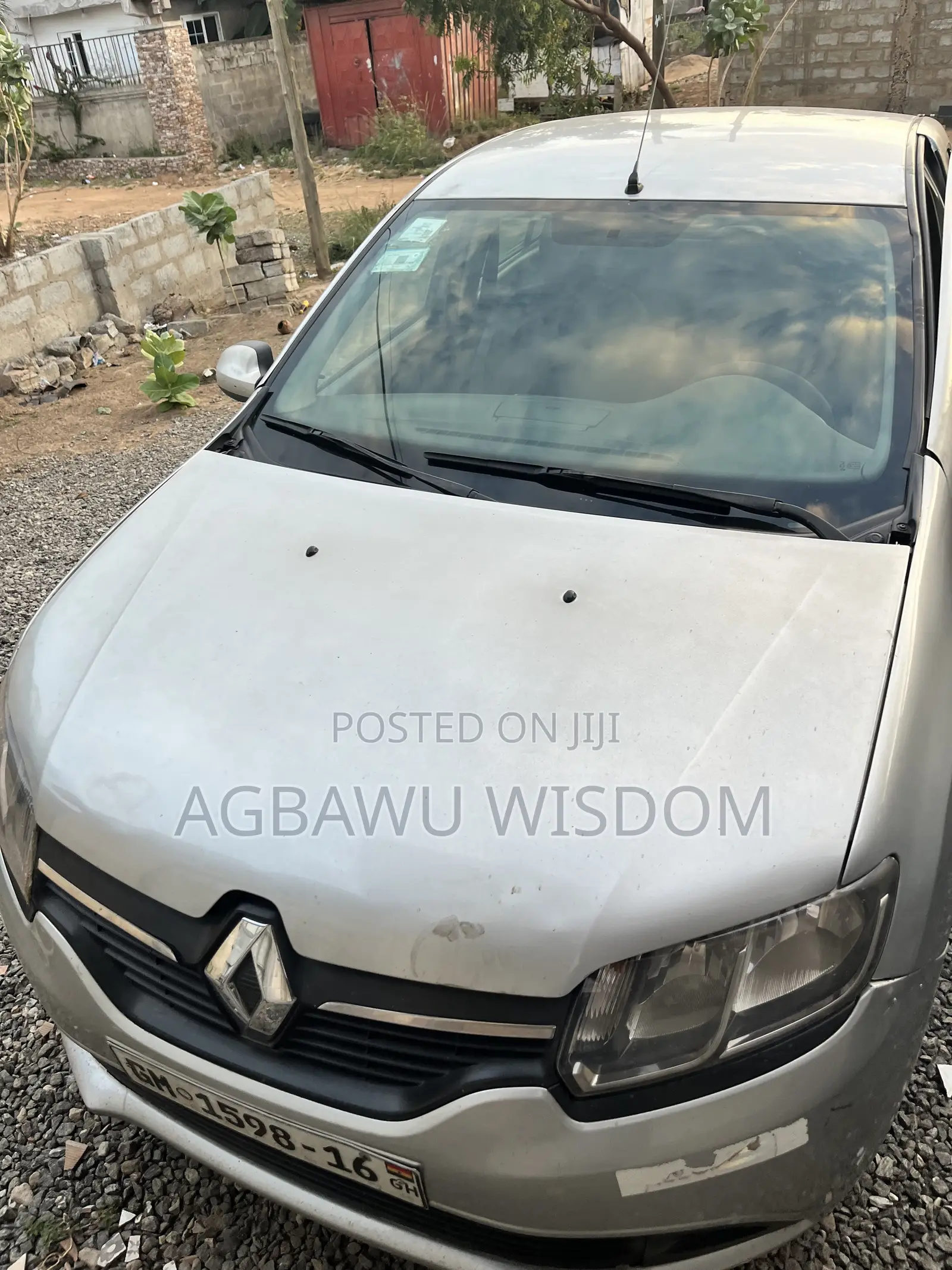 Renault Logan 2016 Gray
