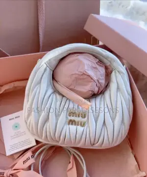 MIU Ladies Shoulders/Handbag