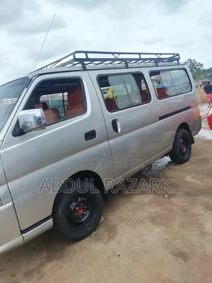 Nissan Caravan (Urvan) 2024 Silver