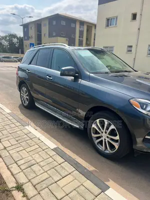 Mercedes-Benz GLE-Class 2016 Blue
