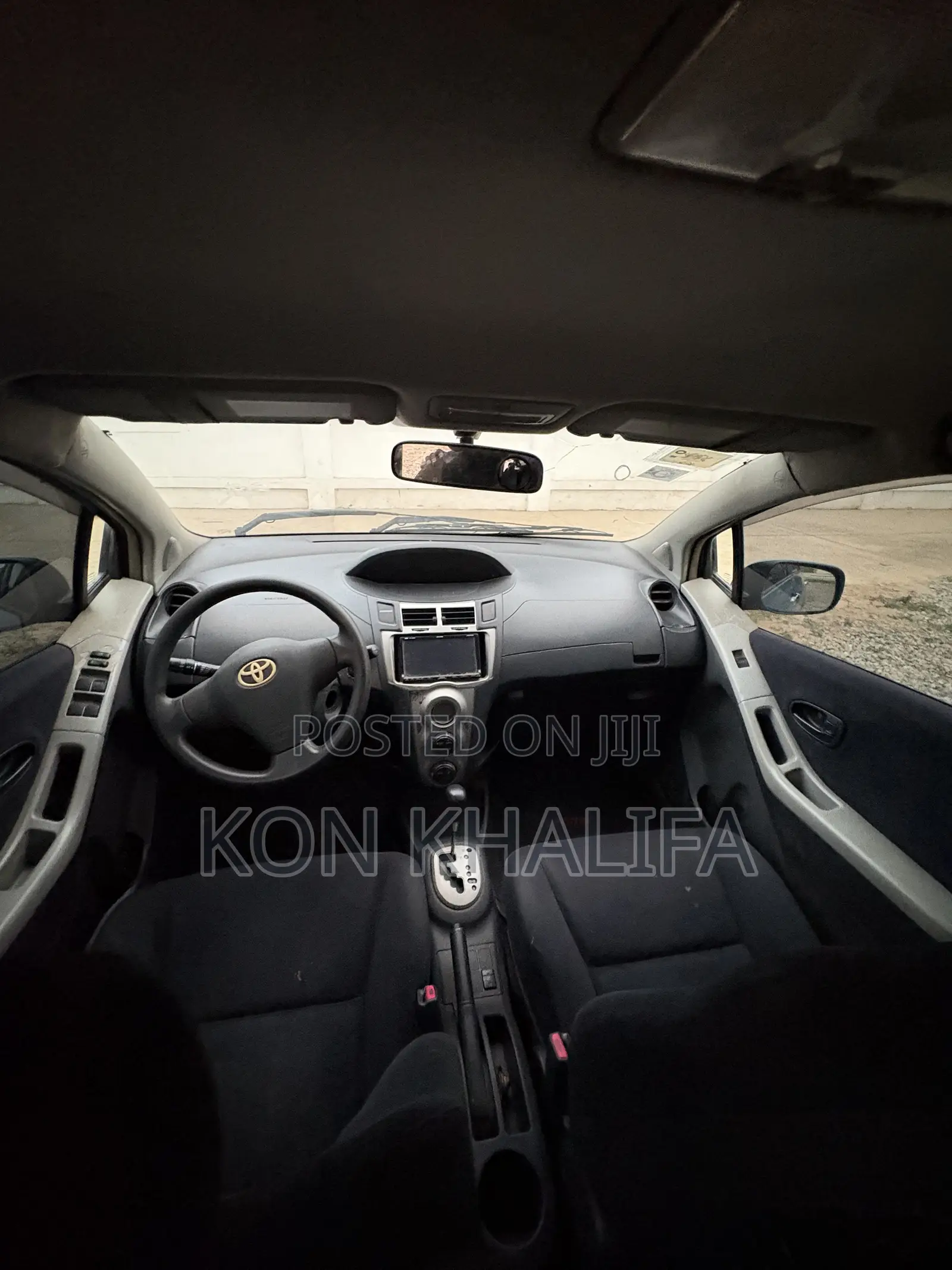Toyota Vitz 1.5 FWD 5dr 2010 Blue