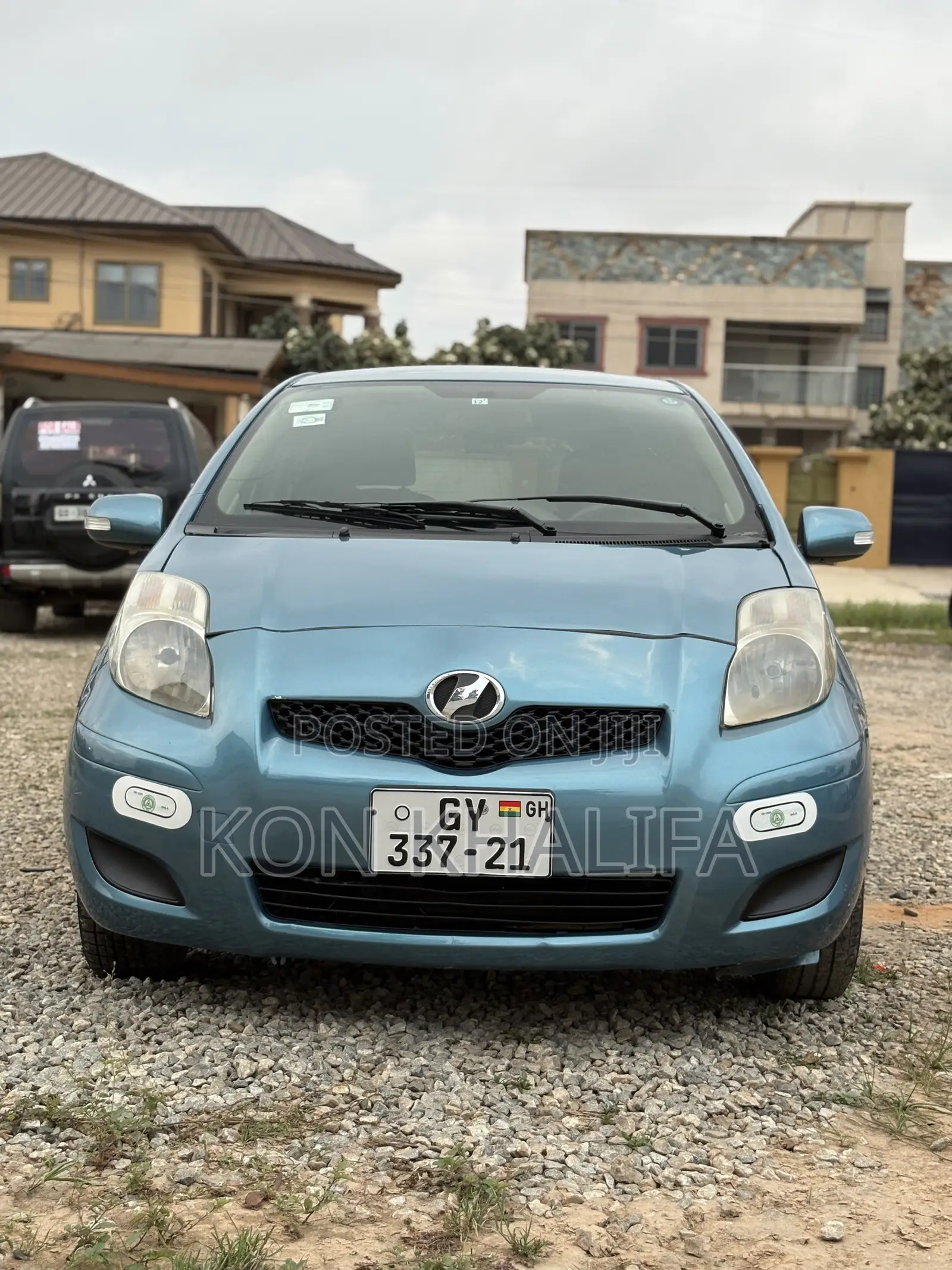Toyota Vitz 1.5 FWD 5dr 2010 Blue