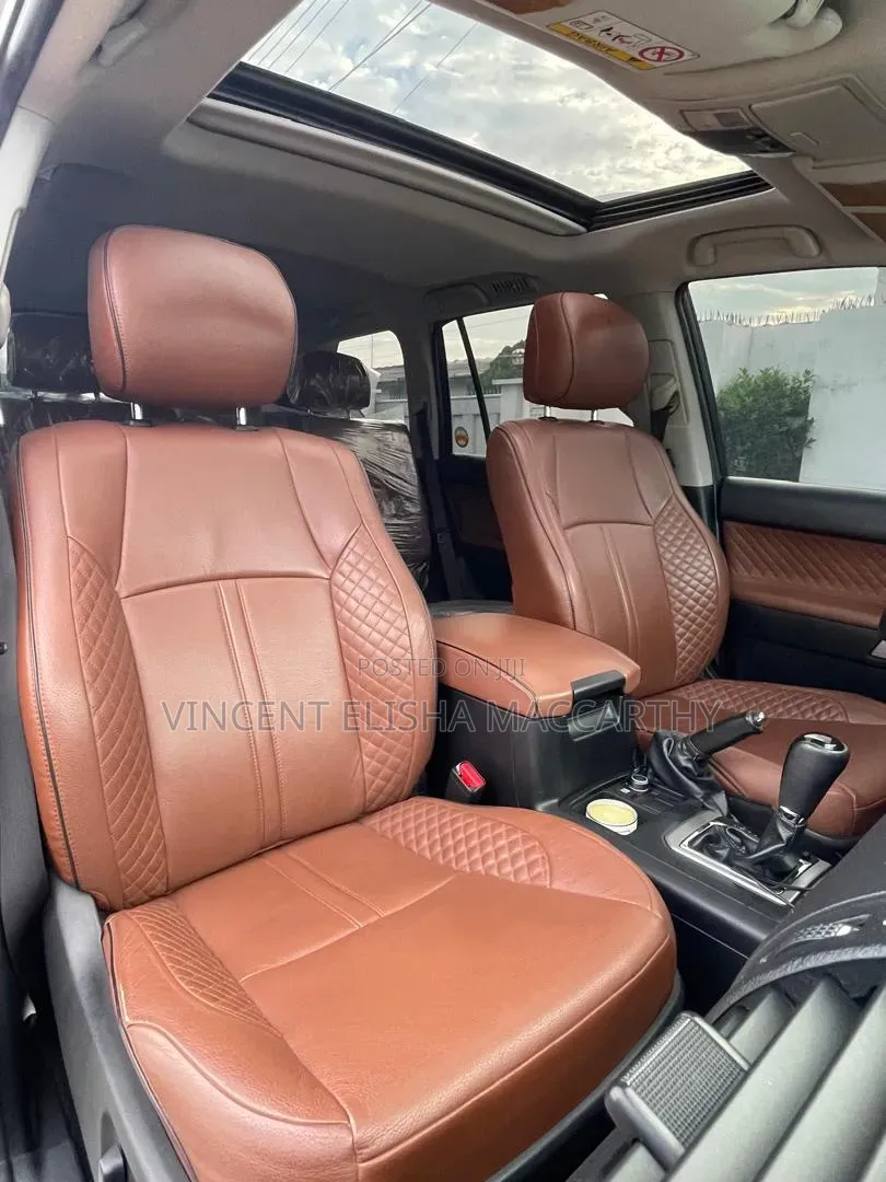 Toyota Land Cruiser Prado 2017 White