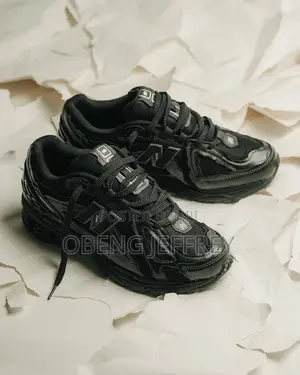 Original New Balance 1906 Black
