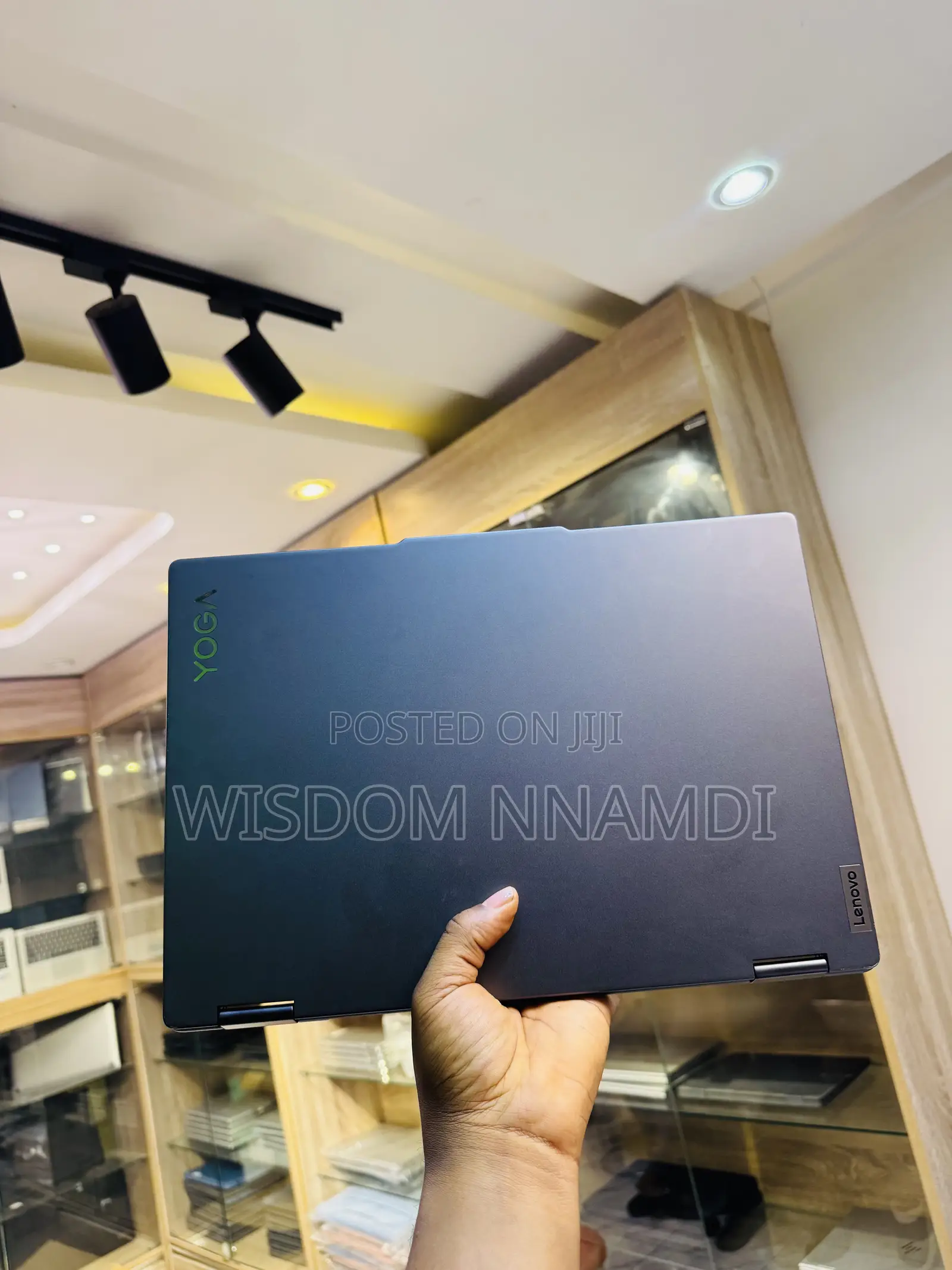 Laptop Lenovo Yoga 7i 16GB Intel Core Ultra 7 SSD 1T