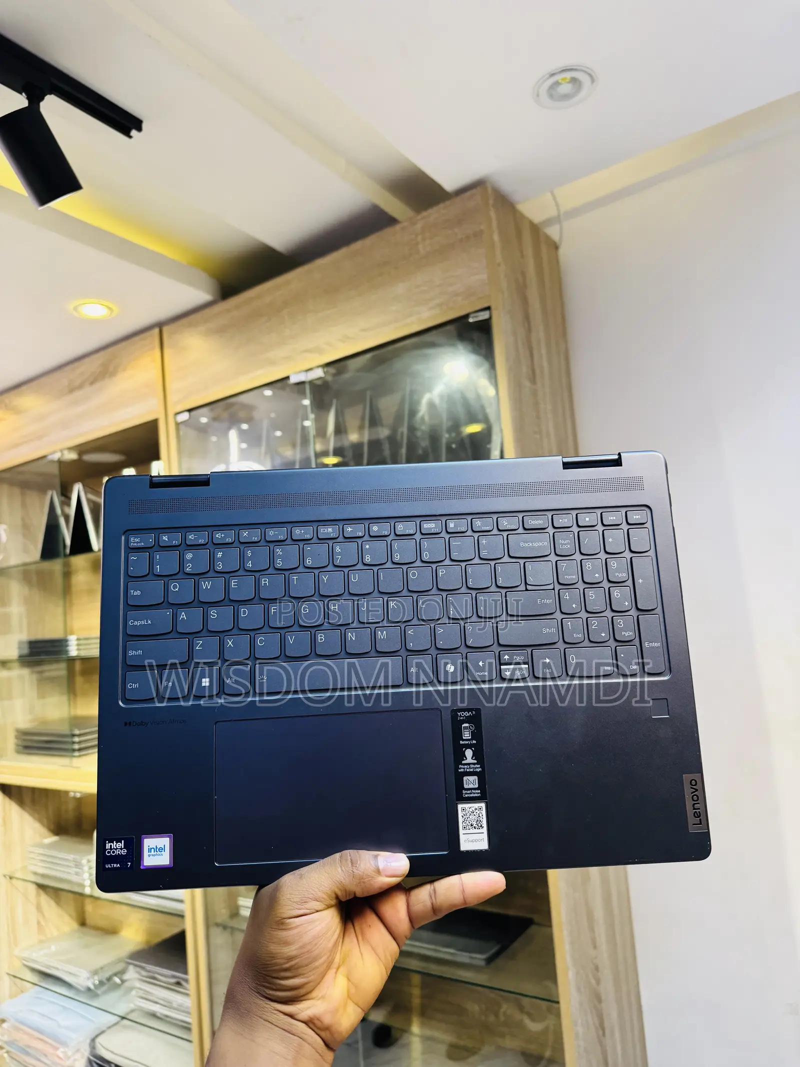 Laptop Lenovo Yoga 7i 16GB Intel Core Ultra 7 SSD 1T