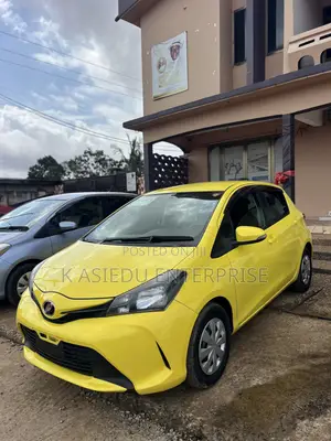 Toyota Vitz 1.3 AWD 3dr 2015 Yellow