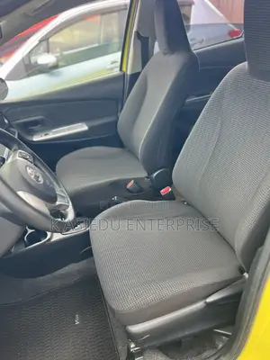 Toyota Vitz 1.3 AWD 3dr 2015 Yellow