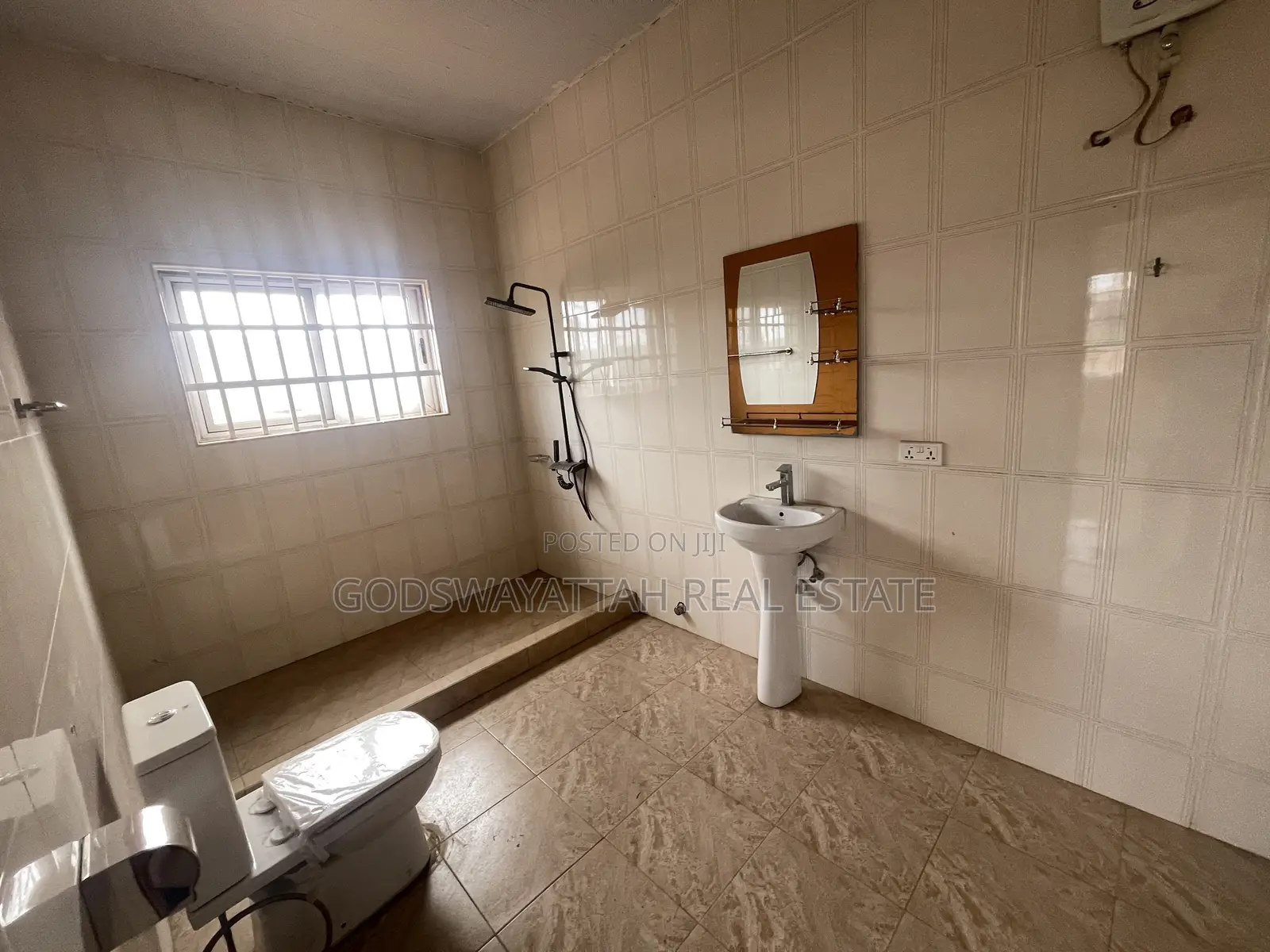 4bdrm House in East Legon, Adjiriganor for rent