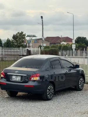 Toyota Belta 2012 Black