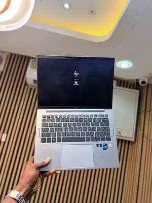 Laptop HP ZBook Firefly 14 G10 32GB Intel Core i7 SSD 512GB