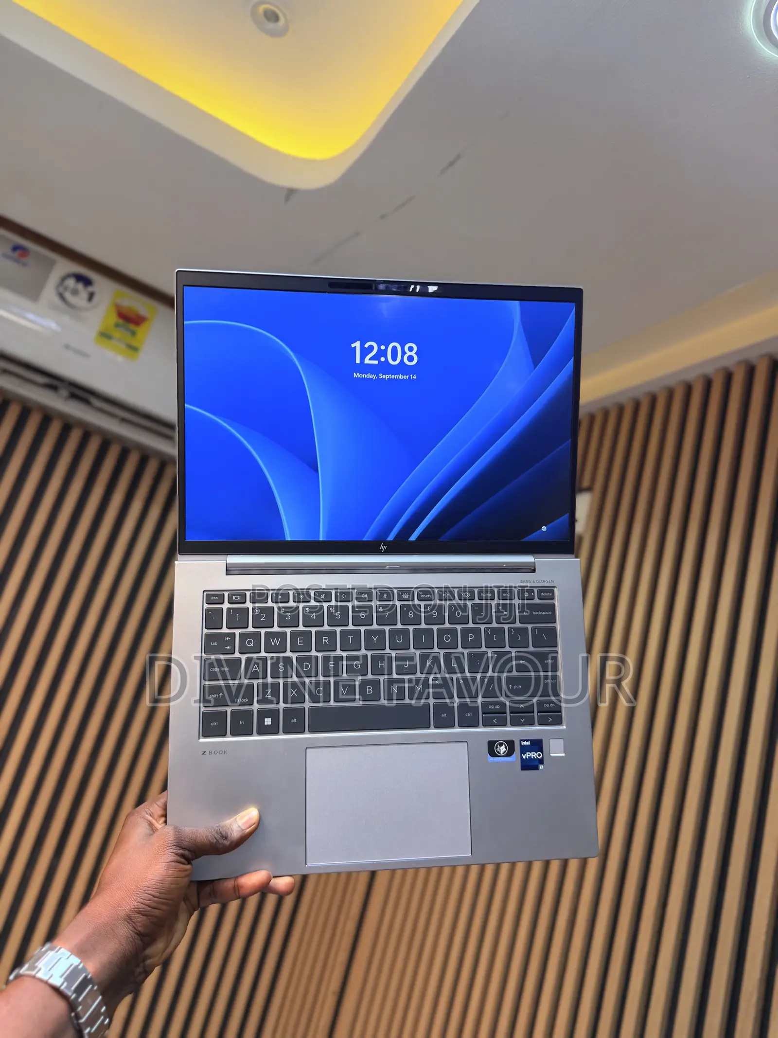 Laptop HP ZBook Firefly 14 G10 32GB Intel Core i7 SSD 512GB