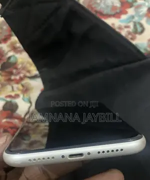 Apple iPhone 11 64 GB White