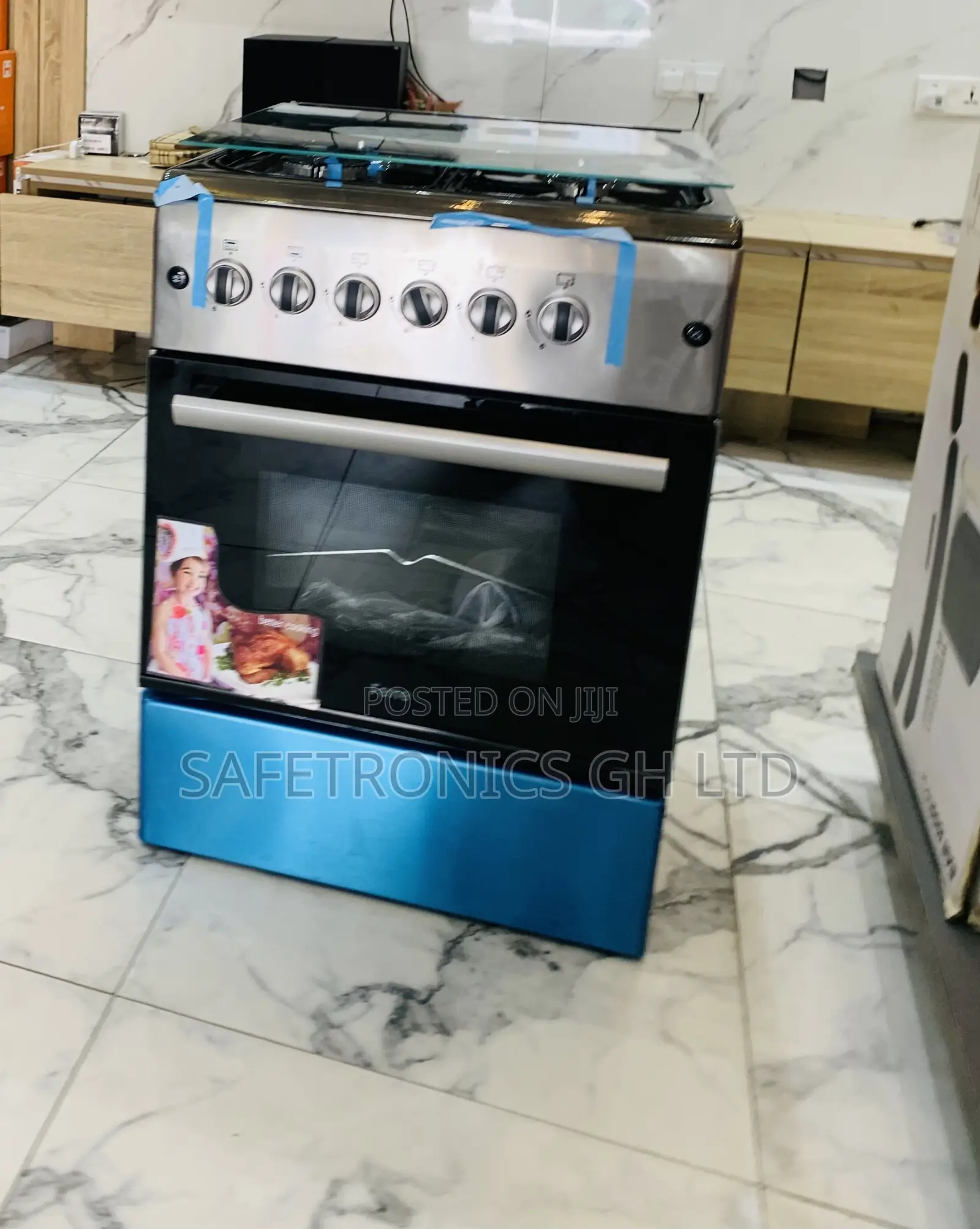 Newly in Box (60x60) Ferre 4 Gas Glass Lid Cooker