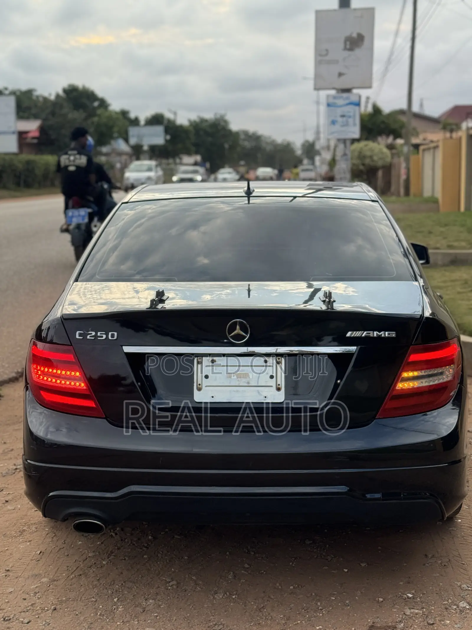Mercedes-Benz C250 2014 Black