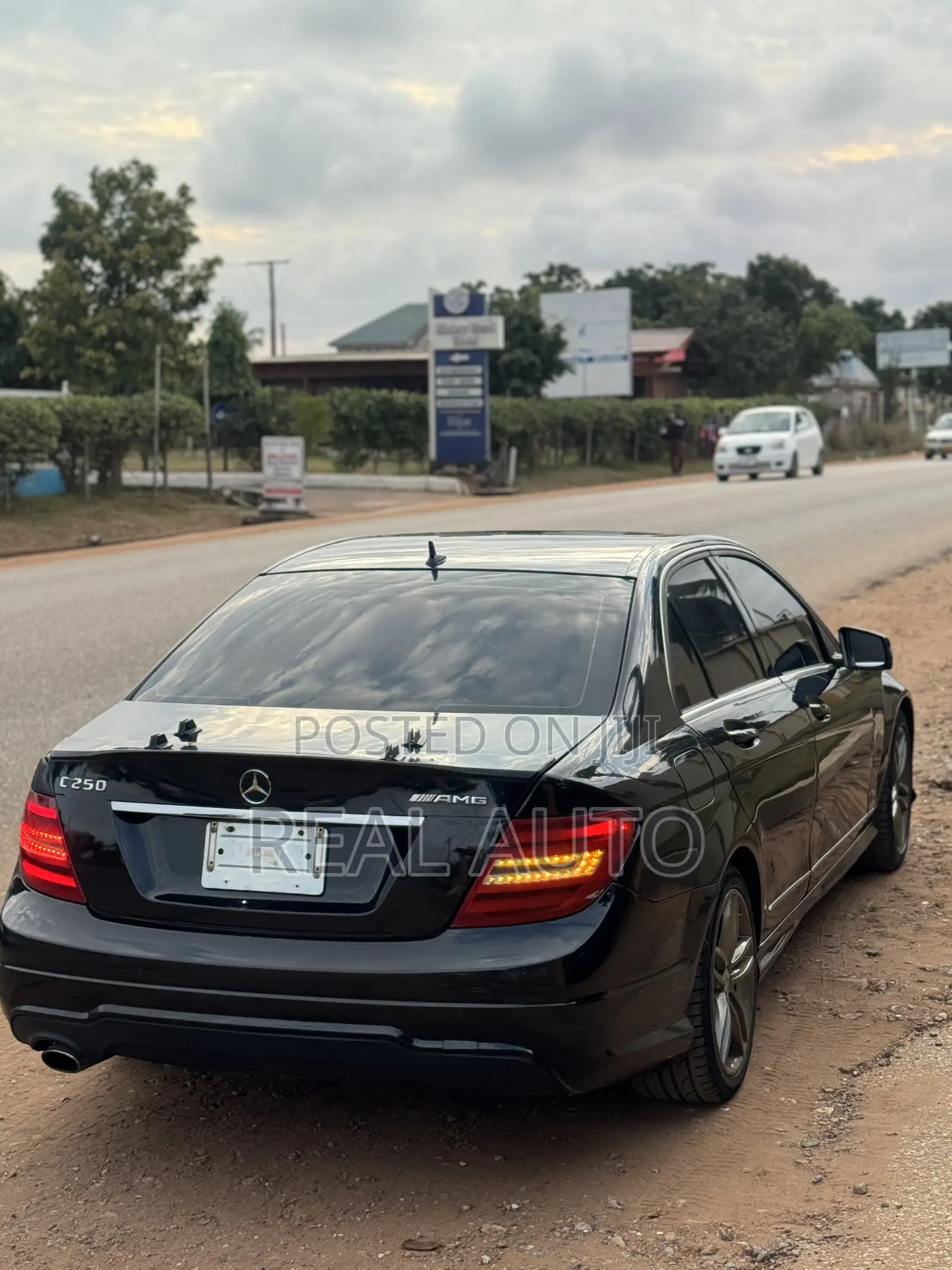 Mercedes-Benz C250 2014 Black