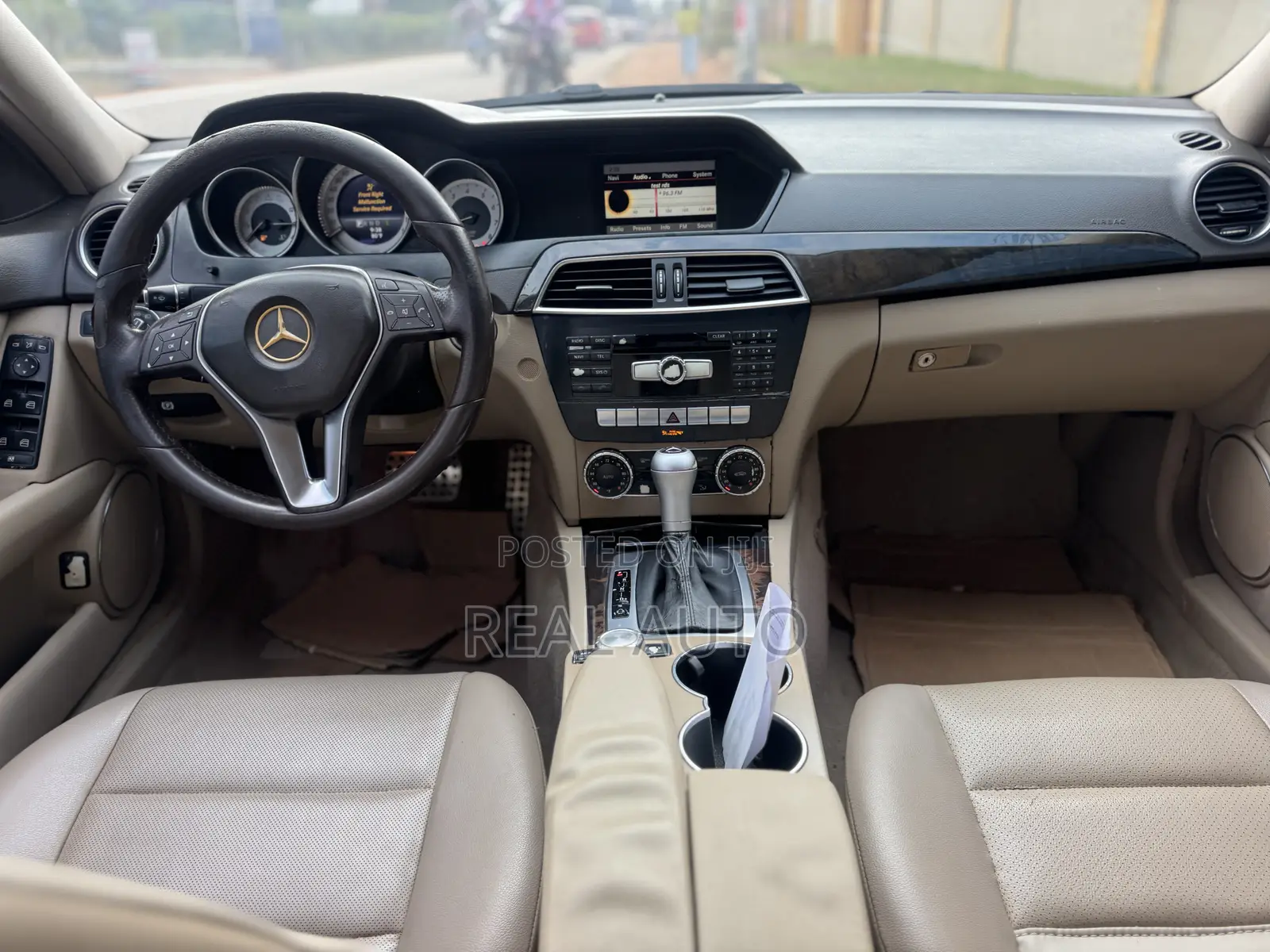 Mercedes-Benz C250 2014 Black