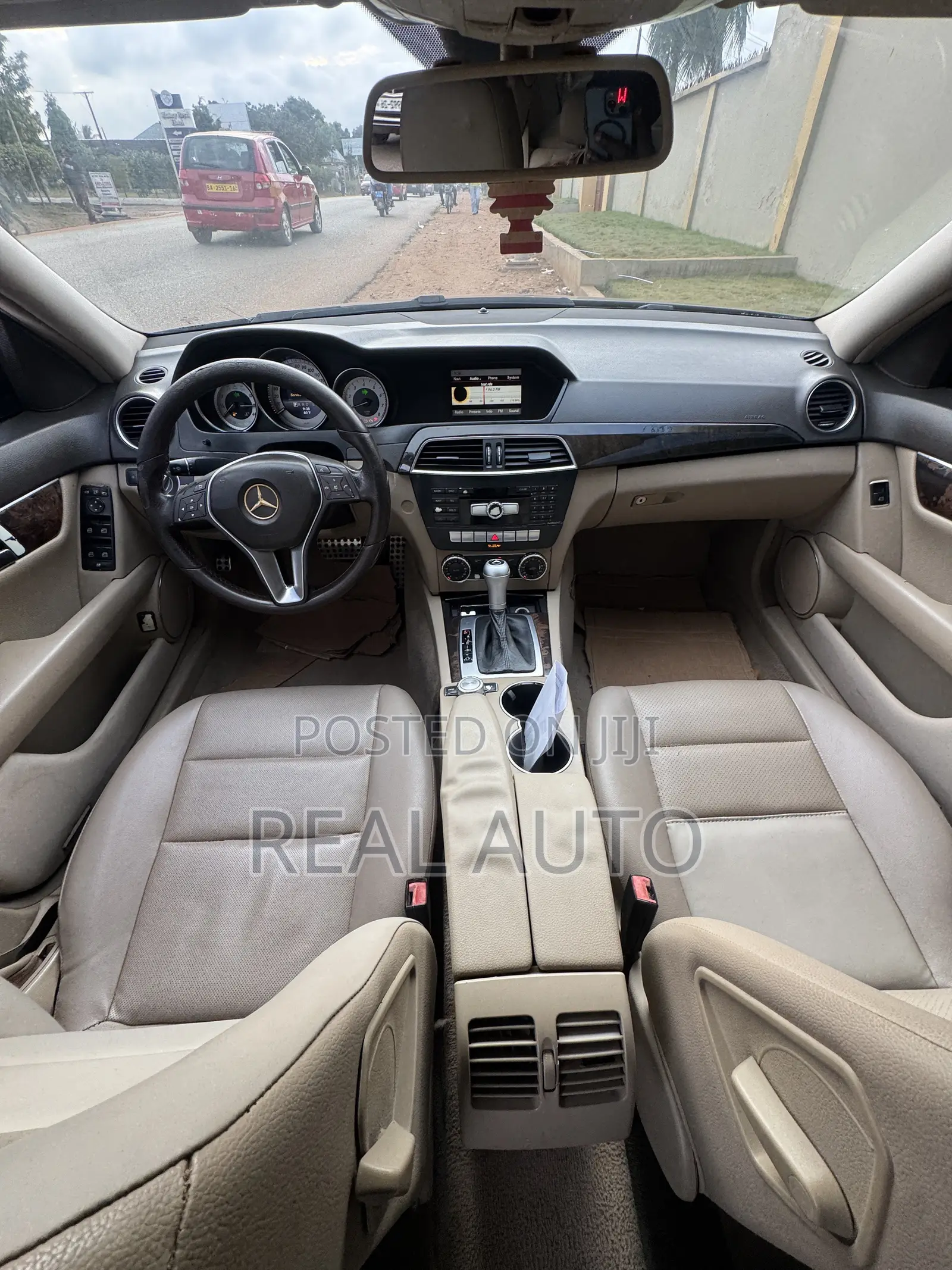 Mercedes-Benz C250 2014 Black