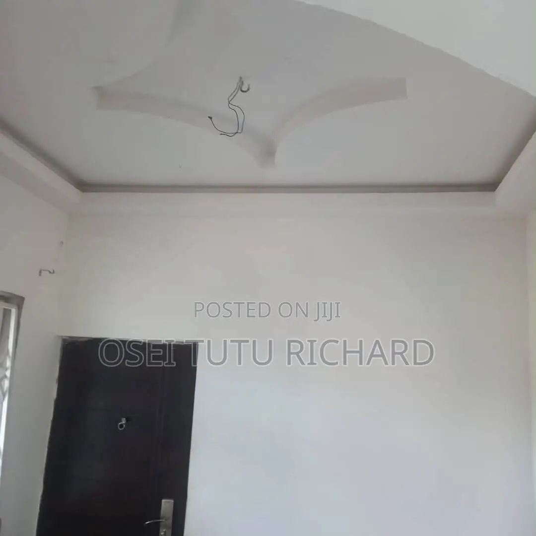 4bdrm House in Santasi Brofoyeduru, Kumasi Metropolitan for sale