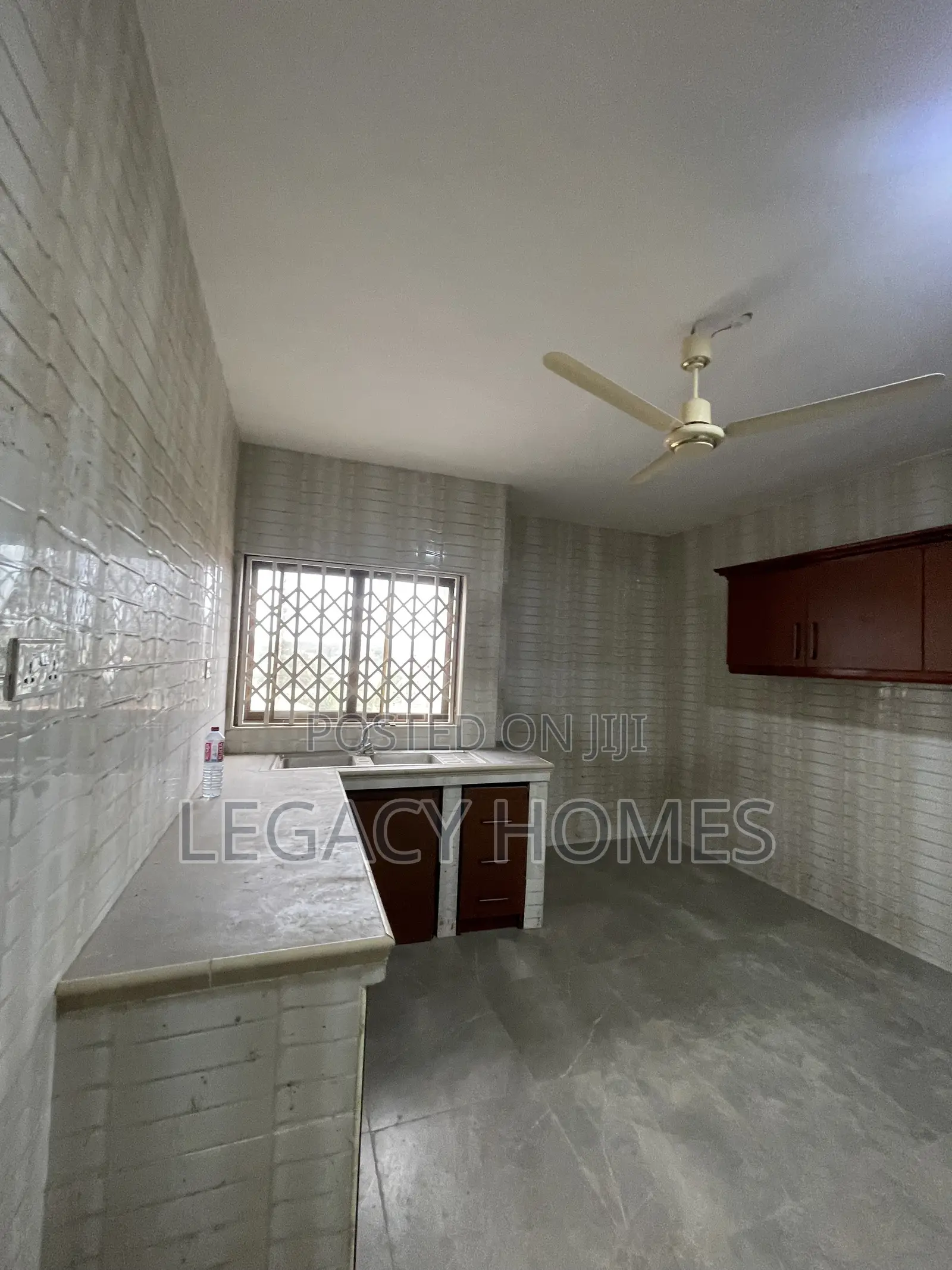 3bdrm Apartment in North Legon for rent