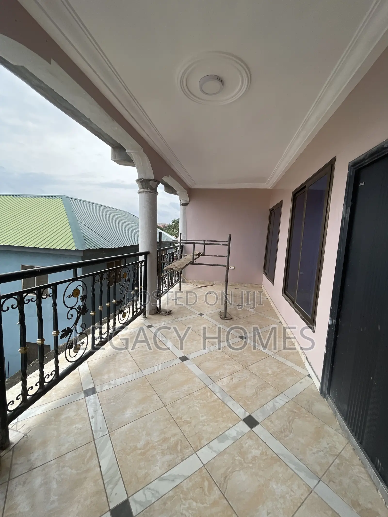 3bdrm Apartment in North Legon for rent