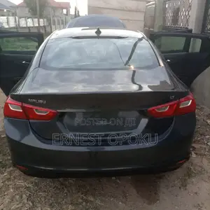 Chevrolet Malibu LT w/1LT 2017 Gray