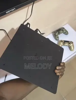 Ps4 Slim With One Controller