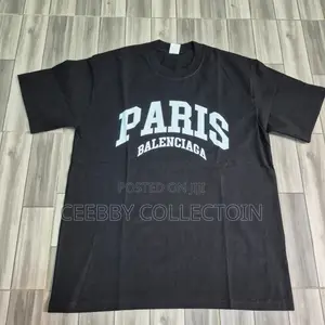 Simple and Quality Black Round Neck Available as Seen