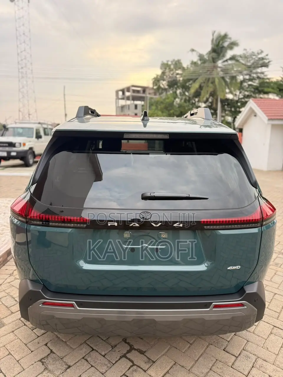 New Toyota RAV4 XSE 2026 Green
