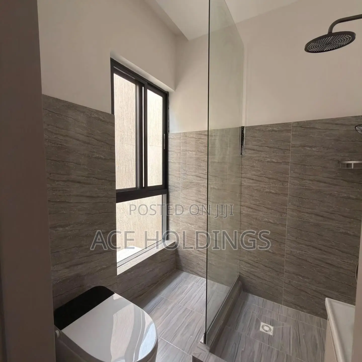 3bdrm Duplex in East Legon Hills for sale