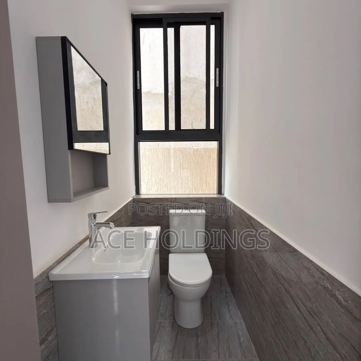 3bdrm Duplex in East Legon Hills for sale