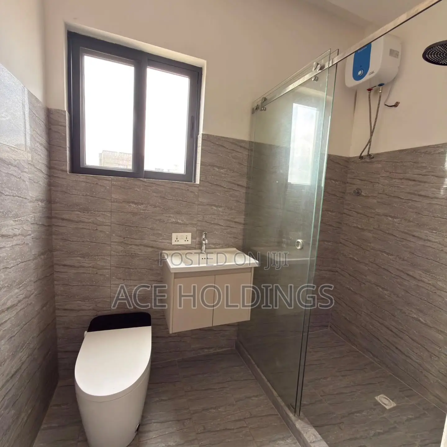 3bdrm Duplex in East Legon Hills for sale
