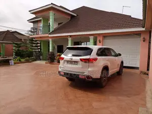 6bdrm House in Community 25 for rent