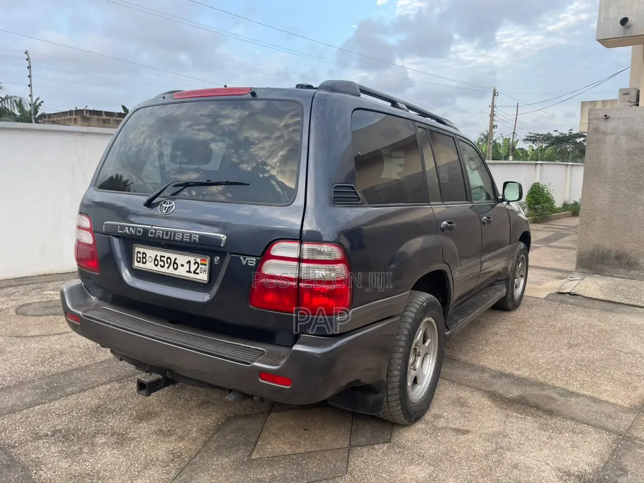 Toyota Land Cruiser 100 VX 4.7 V8 2005 Gray