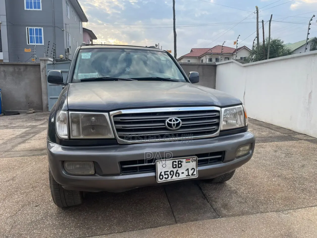 Toyota Land Cruiser 100 VX 4.7 V8 2005 Gray