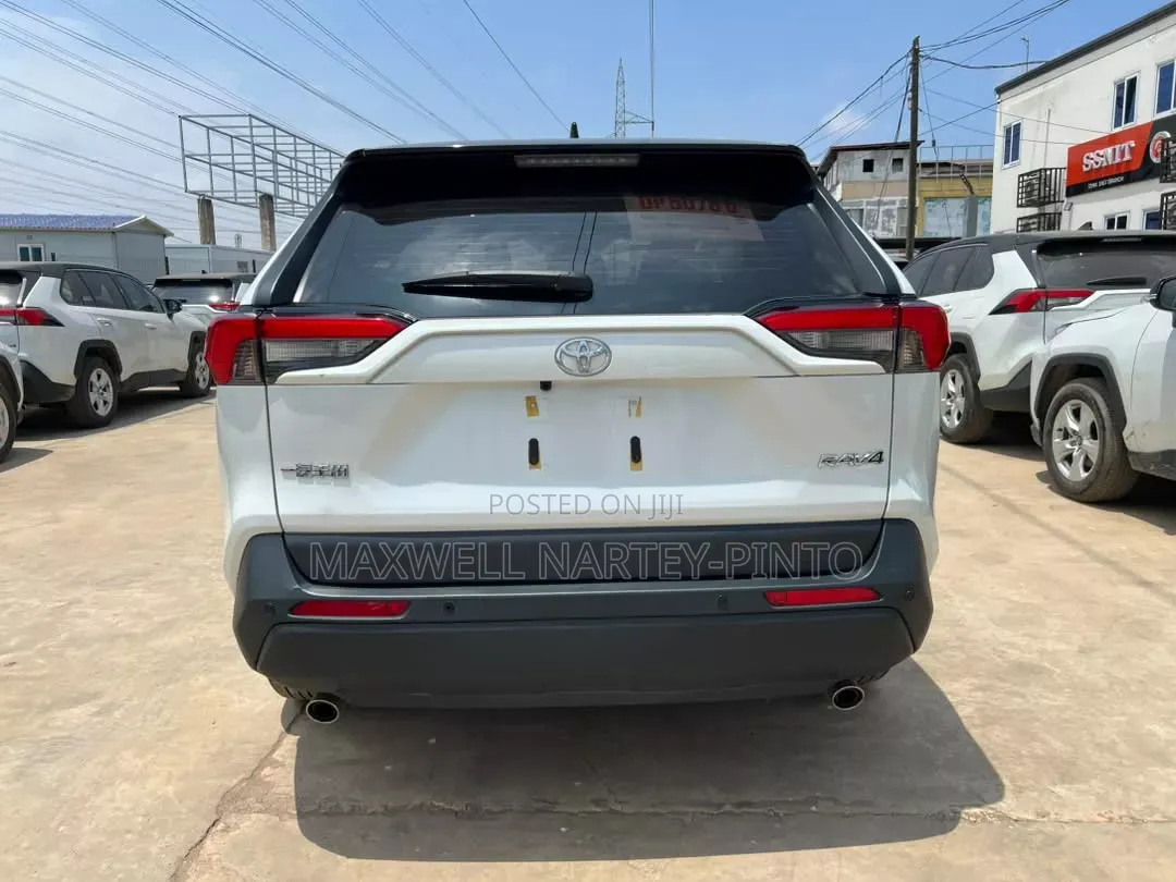 New Toyota RAV4 2025 White