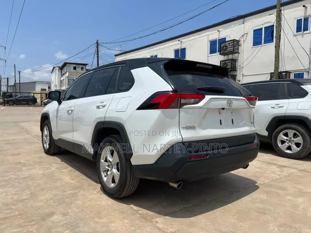 New Toyota RAV4 2025 White