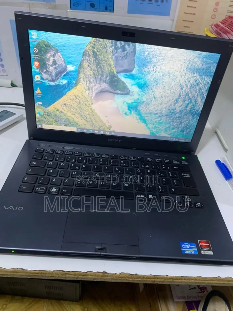 Laptop Sony VAIO VPC-SB3N9E 8GB Intel Core i3 HDD 512GB