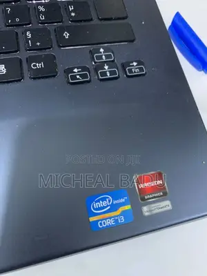 Laptop Sony VAIO VPC-SB3N9E 8GB Intel Core i3 HDD 512GB