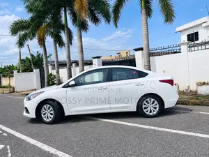 Hyundai Accent SE 2018 White