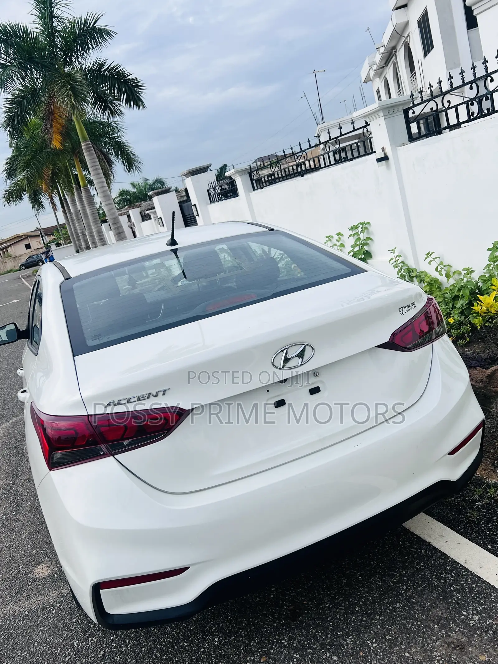 Hyundai Accent SE 2018 White