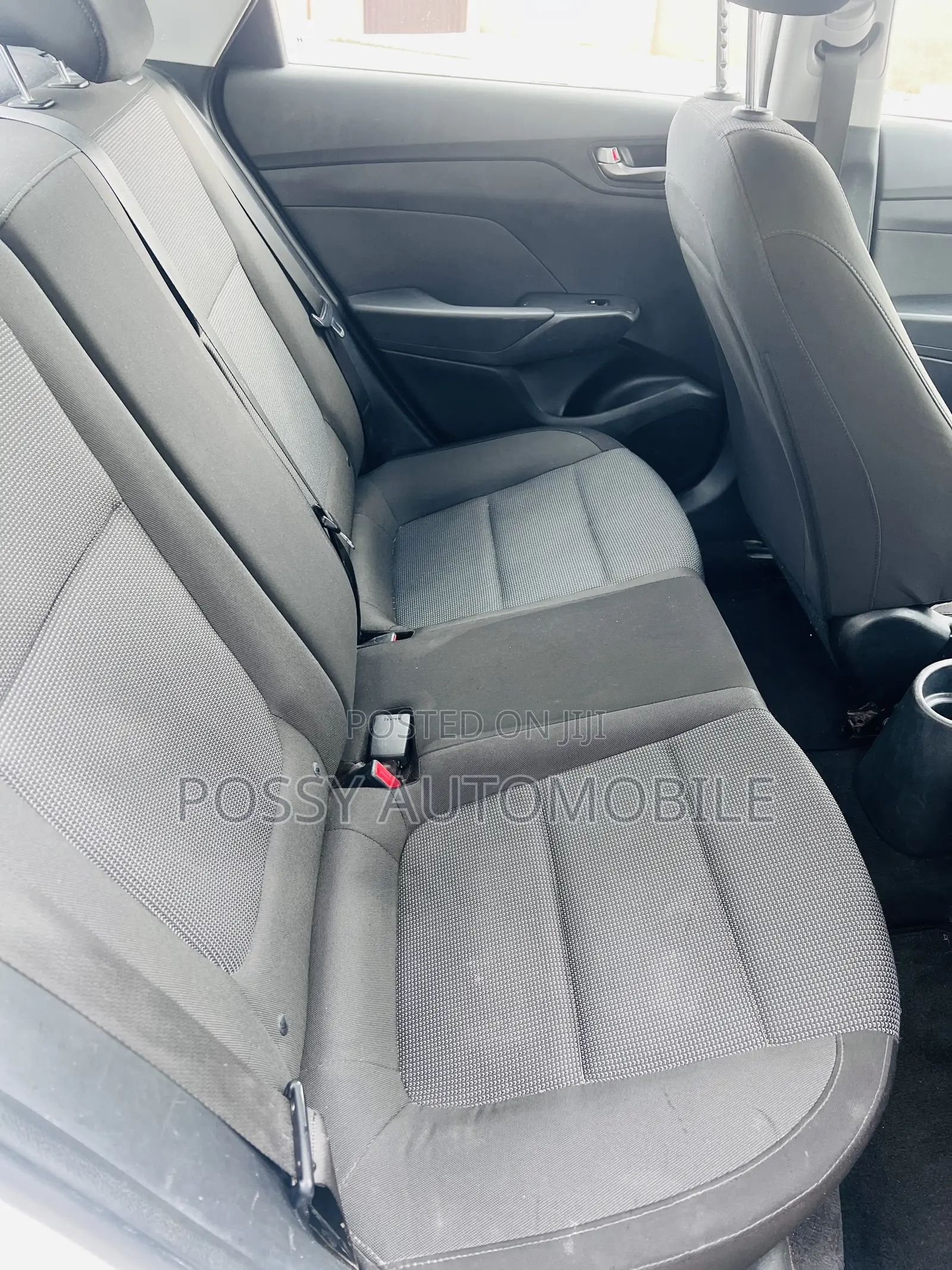 Hyundai Accent SE 2018 White
