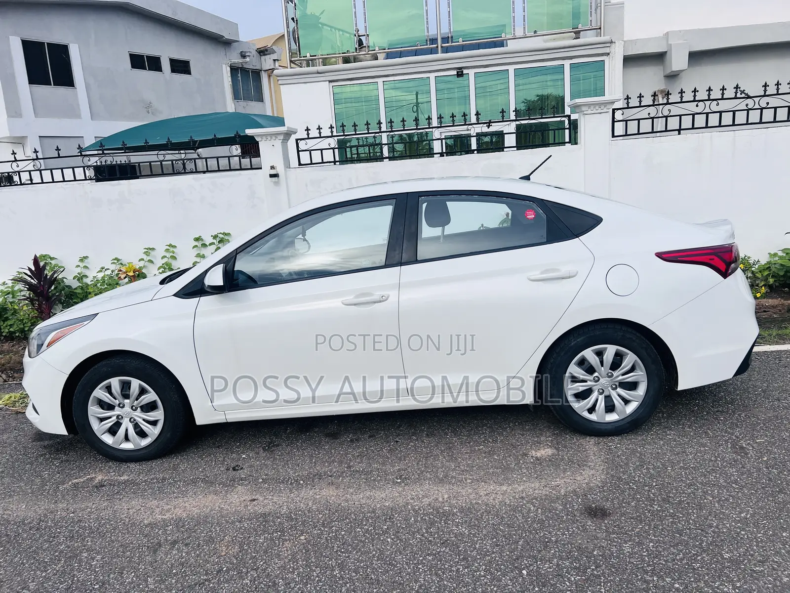 Hyundai Accent SE 2018 White