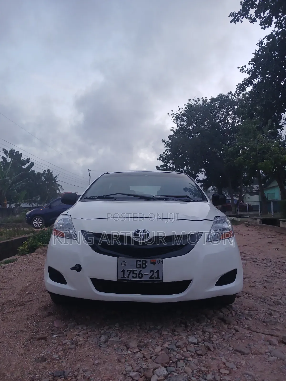 Toyota Yaris Base Hatchback 5dr 2010 White